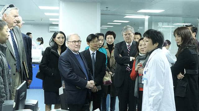 美国医疗考察团来我院考察 美国医疗考察团来我院考察