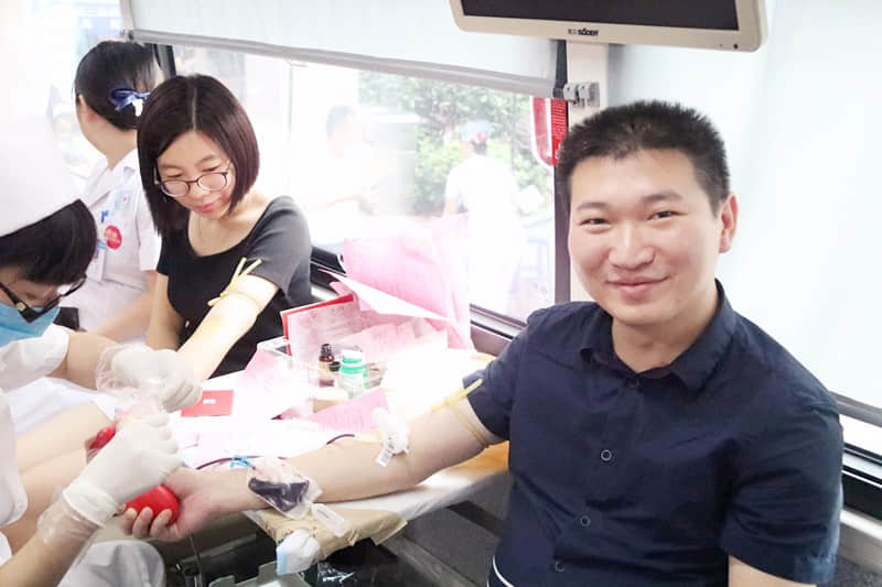 白云新闻：无偿献血，凝聚大爱 —— 广药三院组织员工自愿无偿献血活动