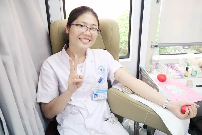 白云新闻：无偿献血，凝聚大爱 —— 广药三院组织员工自愿无偿献血活动