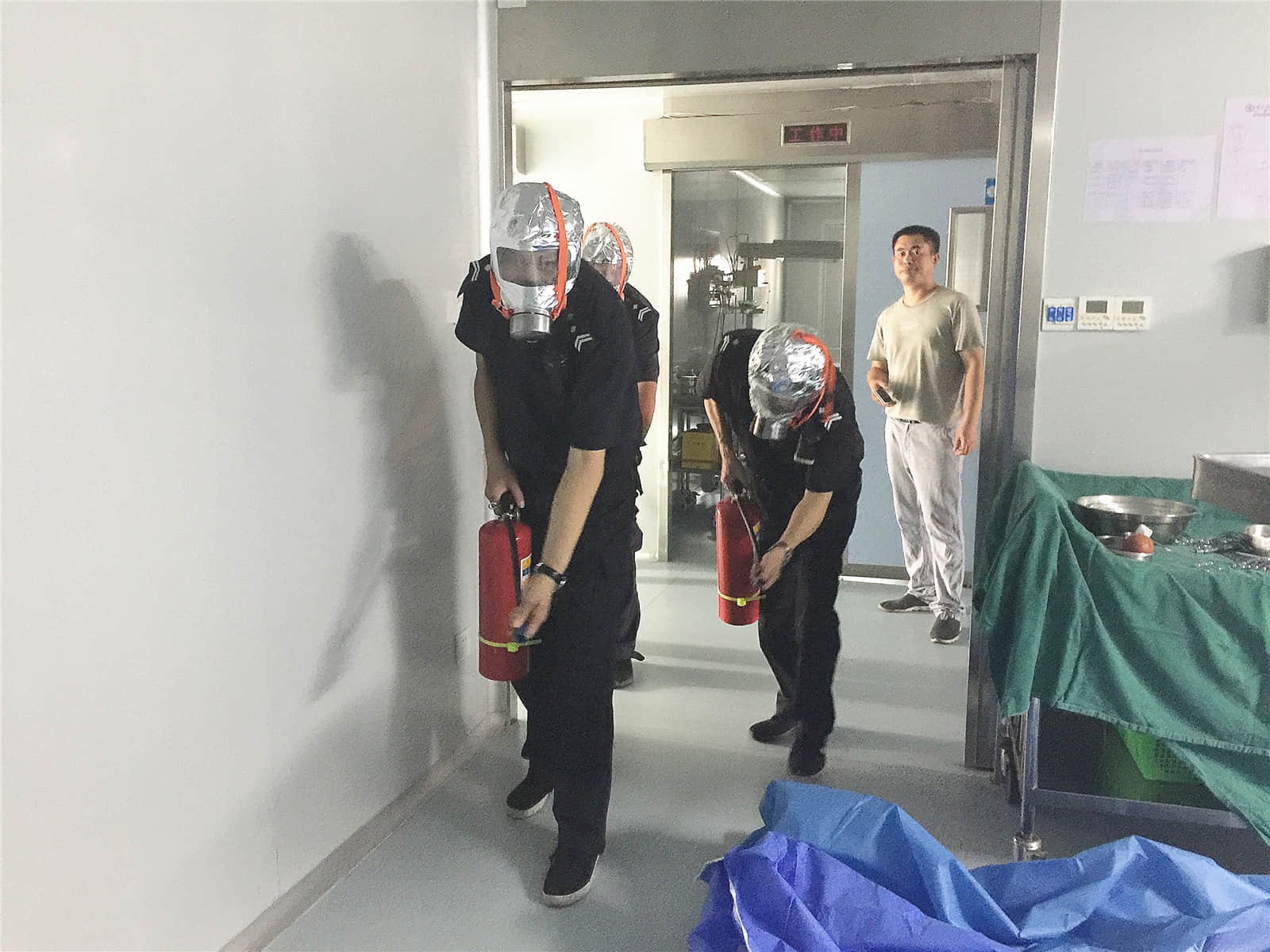 防患未“燃” — 广药三院组织消防应急疏散演练 防患未“燃” — 广药三院组织消防应急疏散演练