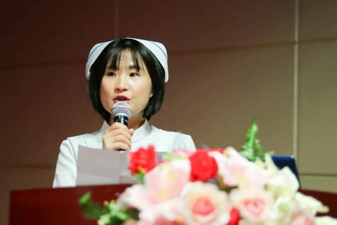 无私奉献,守护健康——广药三院庆祝5·12国际护士节表彰大会 无私奉献,守护健康——广药三院庆祝5·12国际护士节表彰大会