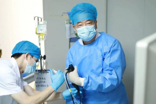 呼吸/内分泌科成功诊断一例抗合成酶综合征，为罕见复杂病诊疗