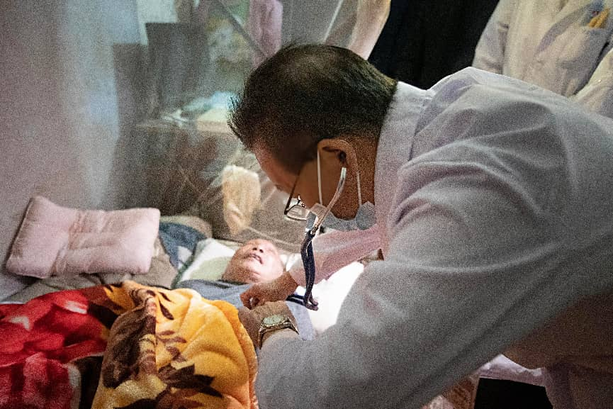 新春慰问暖人心 服务群众护安康