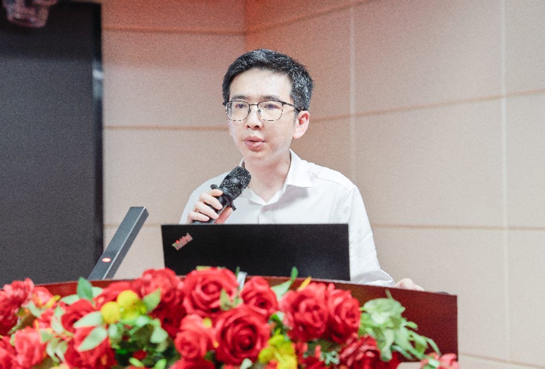 医心向党守初心,实干担当护健康——记我院树立和践行正确政绩观专题党课 医心向党守初心,实干担当护健康——记我院树立和践行正确政绩观专题党课