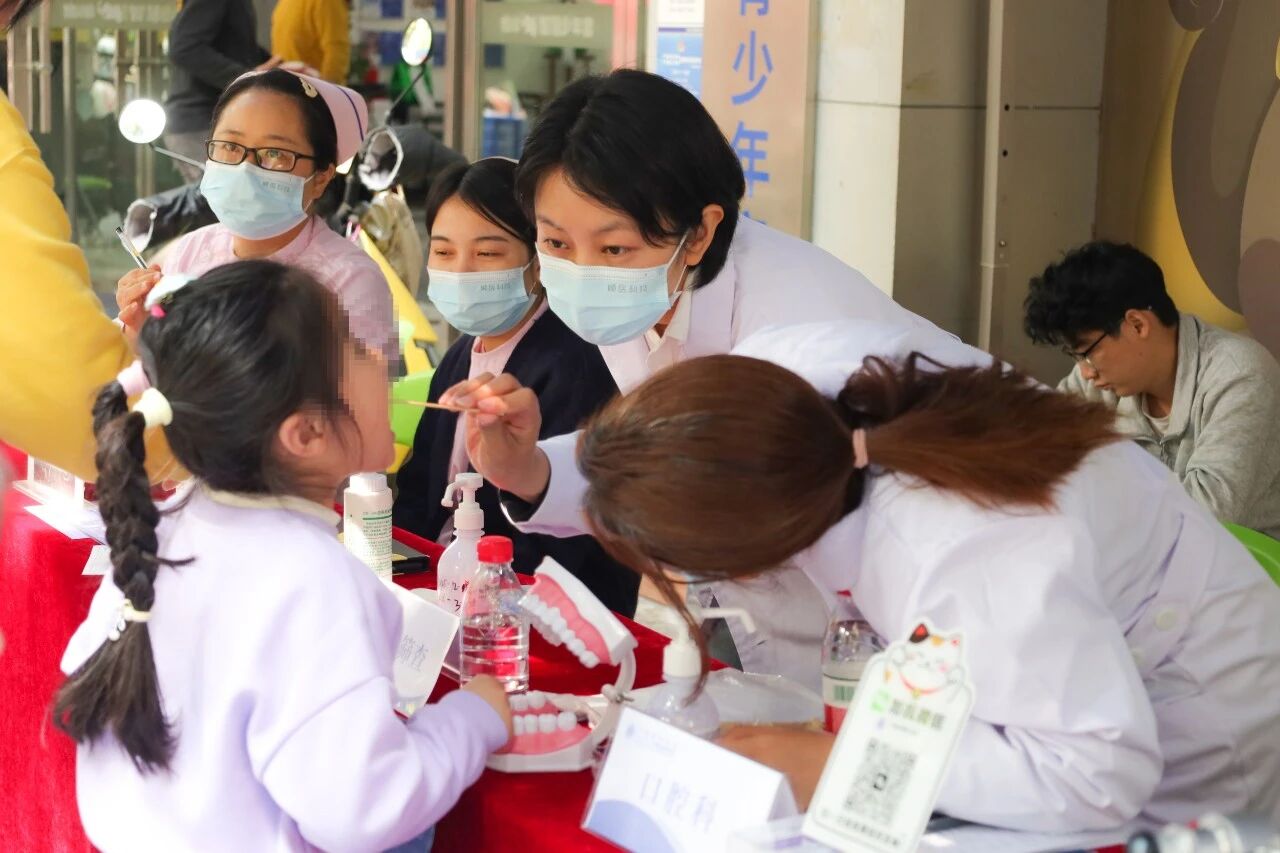跨界联动,护航成长 | 我院携手智慧少年宫,共创“教育+健康”新模式 跨界联动,护航成长 | 我院携手智慧少年宫,共创“教育+健康”新模式